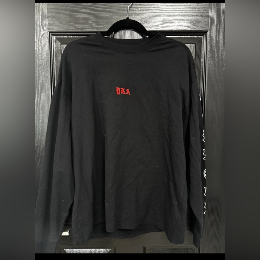 Youngla Men’s LOS ANGELES TOKYO YOKOHAMA KYOTO OSAKA Size M
$20